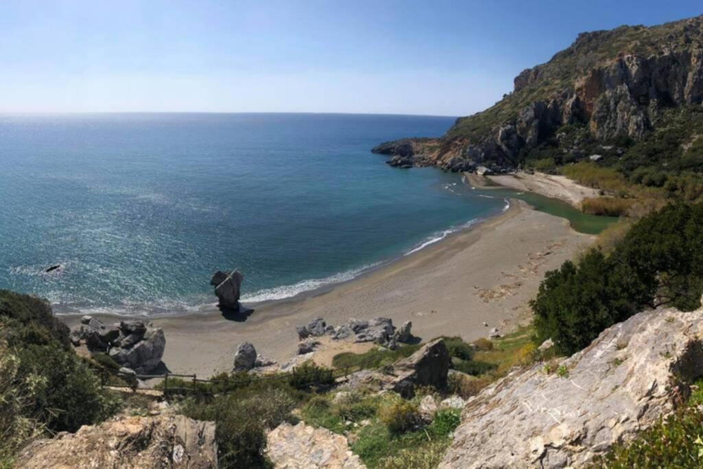 Willa Chrysi'S Ocean View Retreat Kerames Zewnętrze zdjęcie