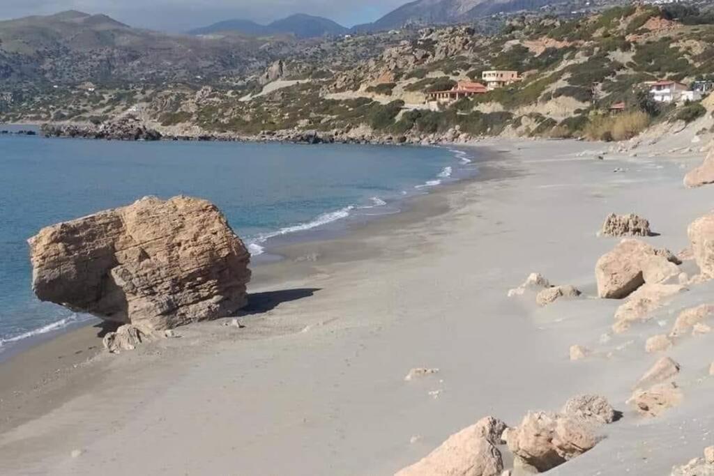 Willa Chrysi'S Ocean View Retreat Kerames Zewnętrze zdjęcie